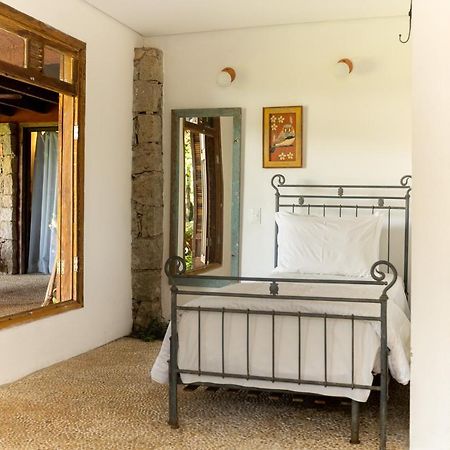 איליה-בלה Feiticeira Guesthouse מראה חיצוני תמונה