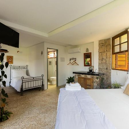 איליה-בלה Feiticeira Guesthouse מראה חיצוני תמונה