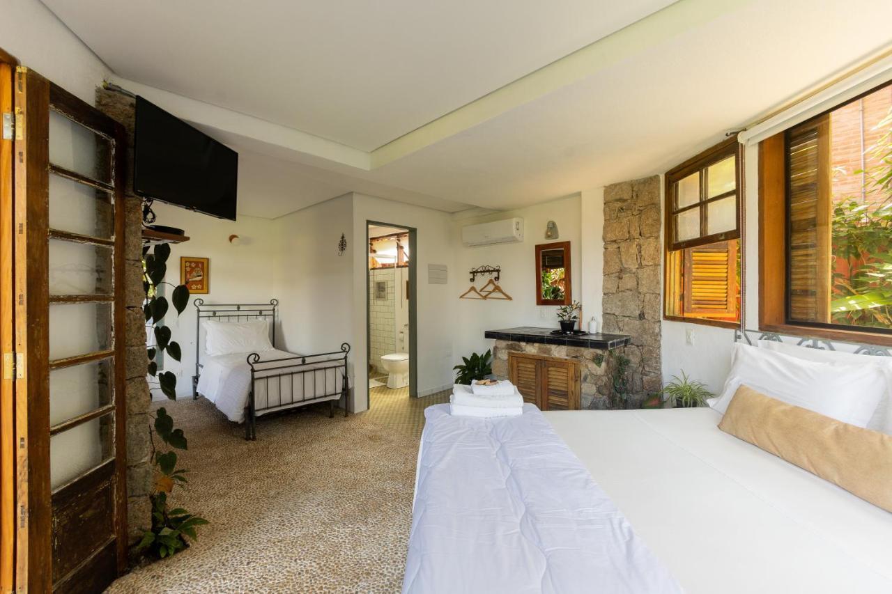 איליה-בלה Feiticeira Guesthouse מראה חיצוני תמונה