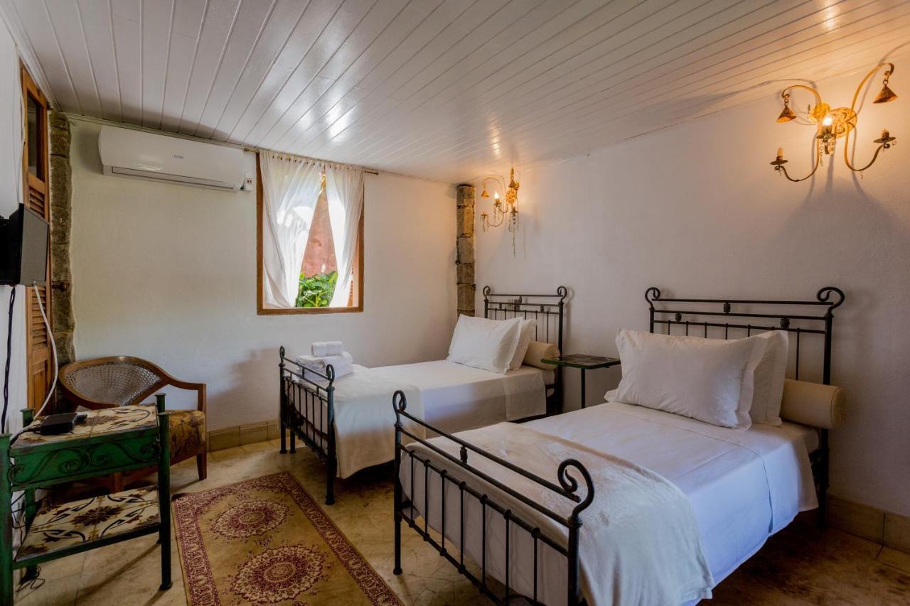 איליה-בלה Feiticeira Guesthouse חדר תמונה